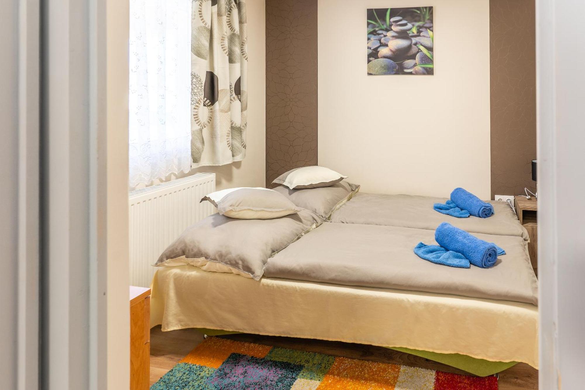 Lili Apartman Harkány Exterior foto