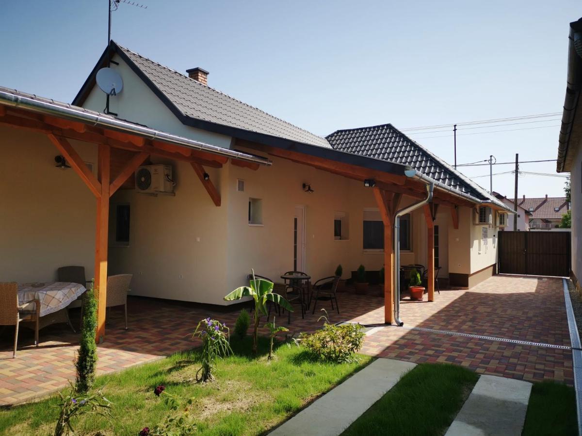 Lili Apartman Harkány Exterior foto